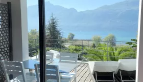 Photo de la chambre confort la Mont Revard des Suites du Lac à Aix les Bains.