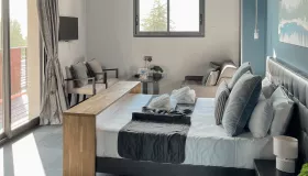 Photo de la chambre confort la Nivolet des Suites du Lac à Aix les Bains.